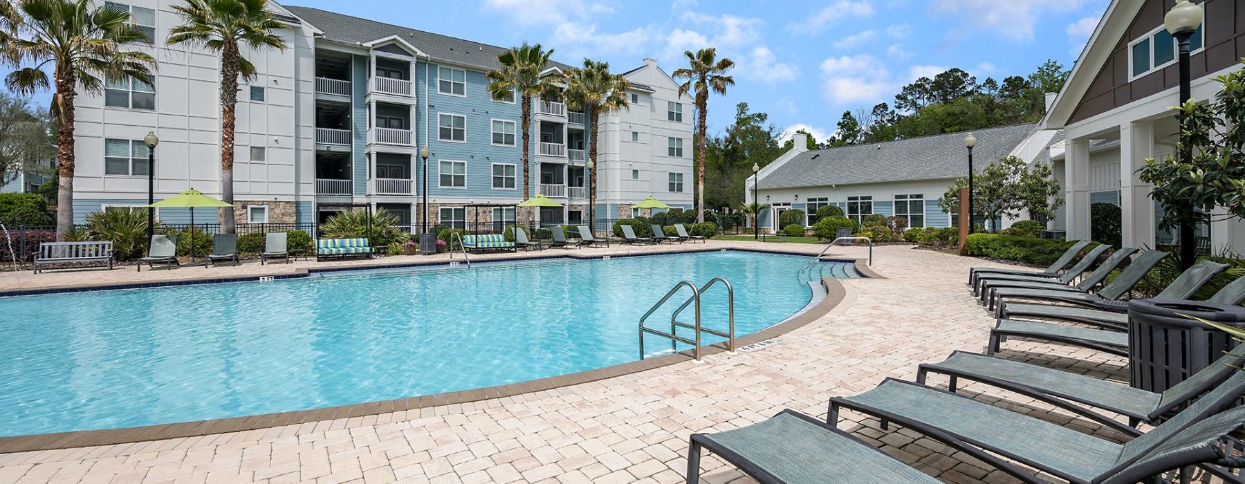outdoor swimming pool