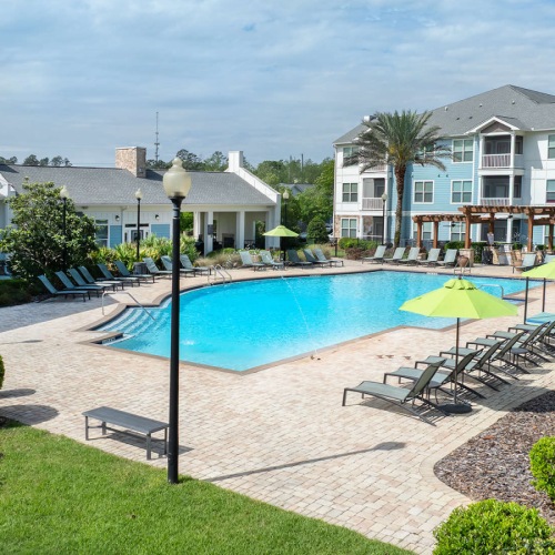 outdoor swimming pool