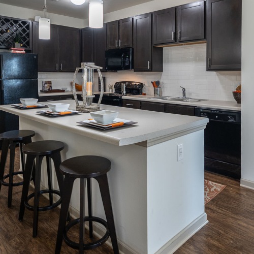 pendant lighting over kitchen island